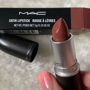 MAC lipstick in Spirit